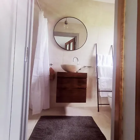 Ensuite Ροσκόμον